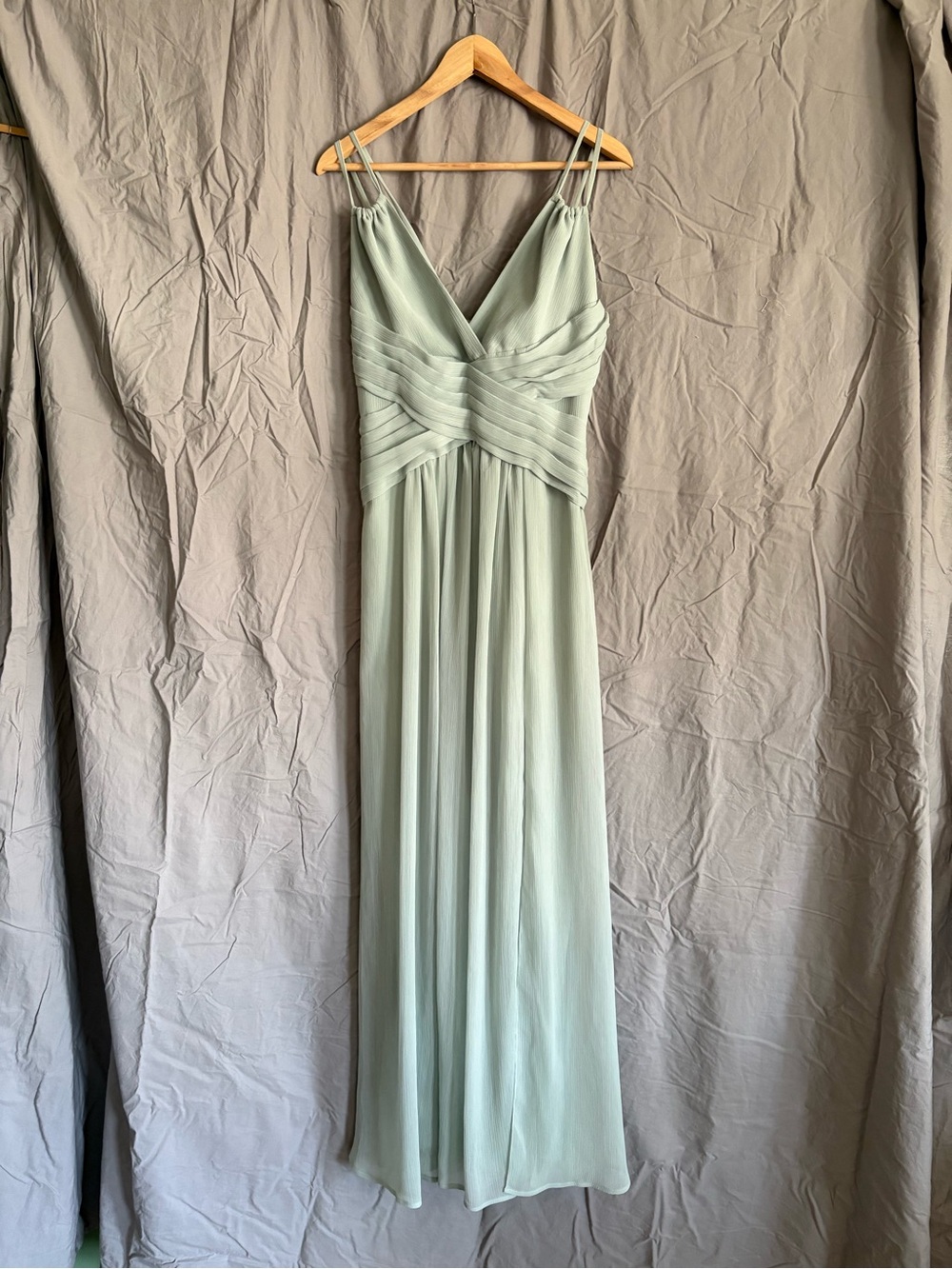Elegant Sage Green Spaghetti Strap Maxi Dress